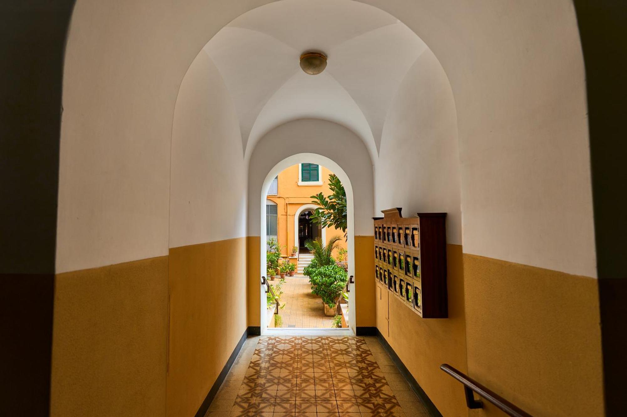 Labi Home Colossevm Rome Bagian luar foto