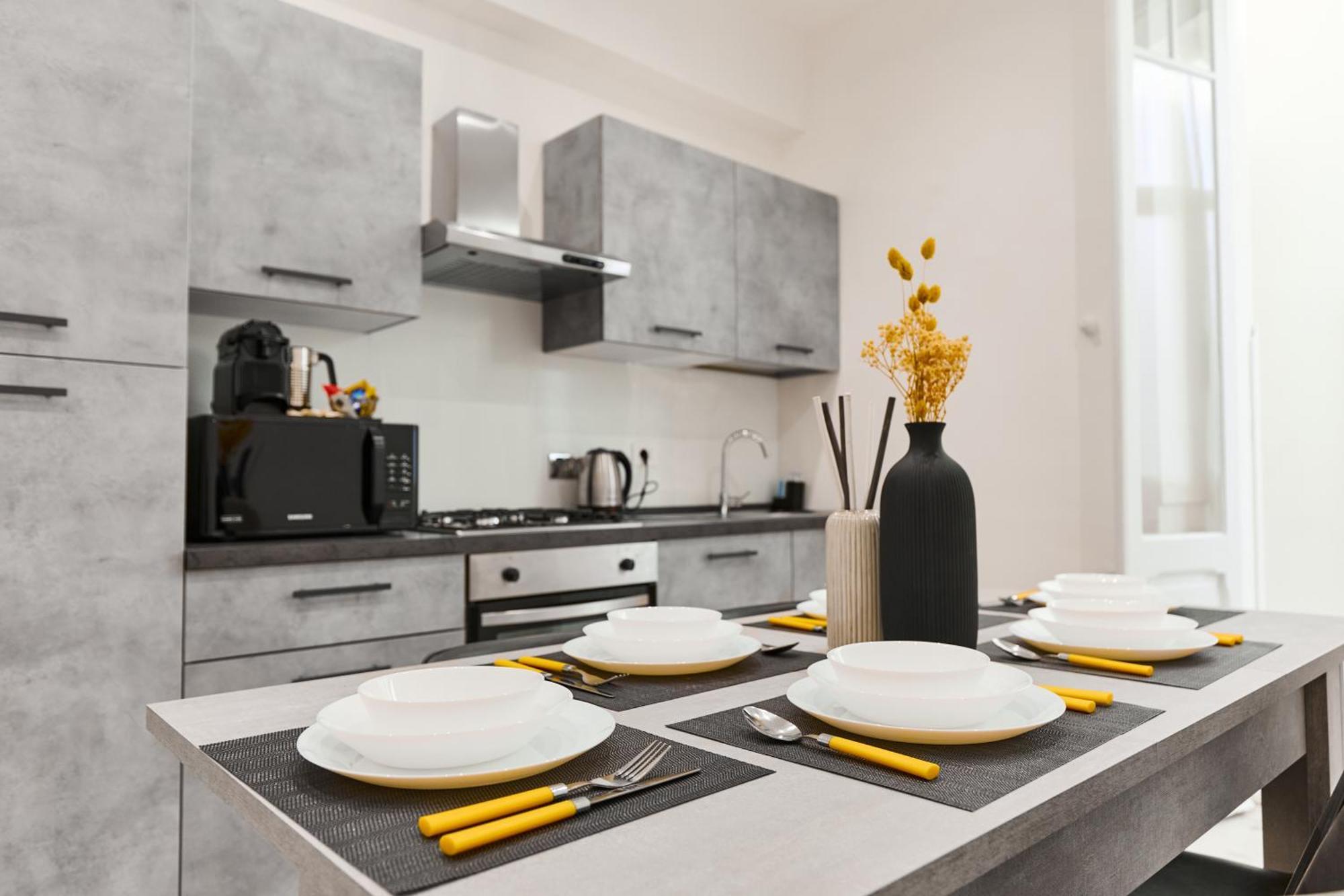Labi Home Colossevm Rome Bagian luar foto