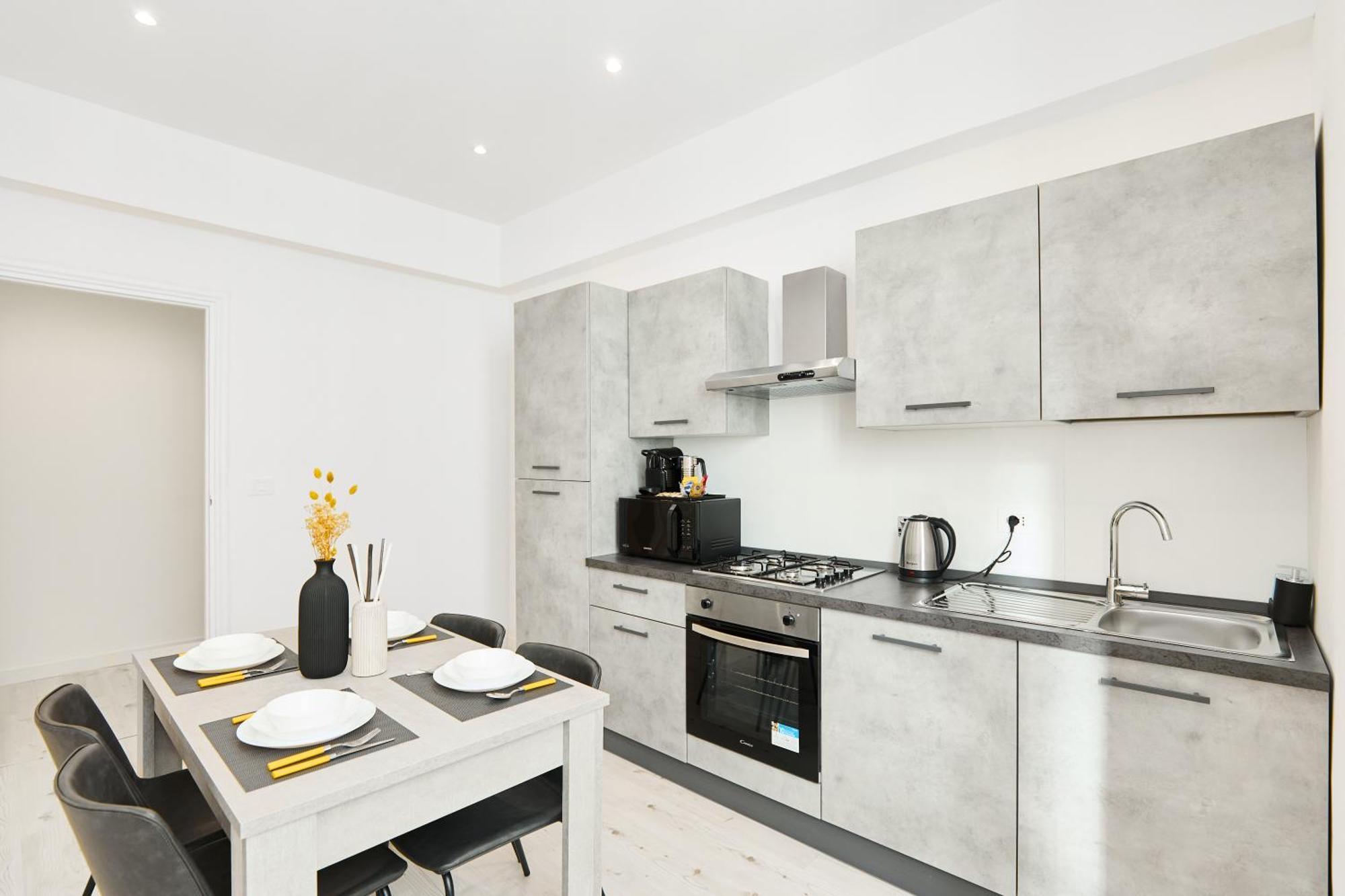 Labi Home Colossevm Rome Bagian luar foto
