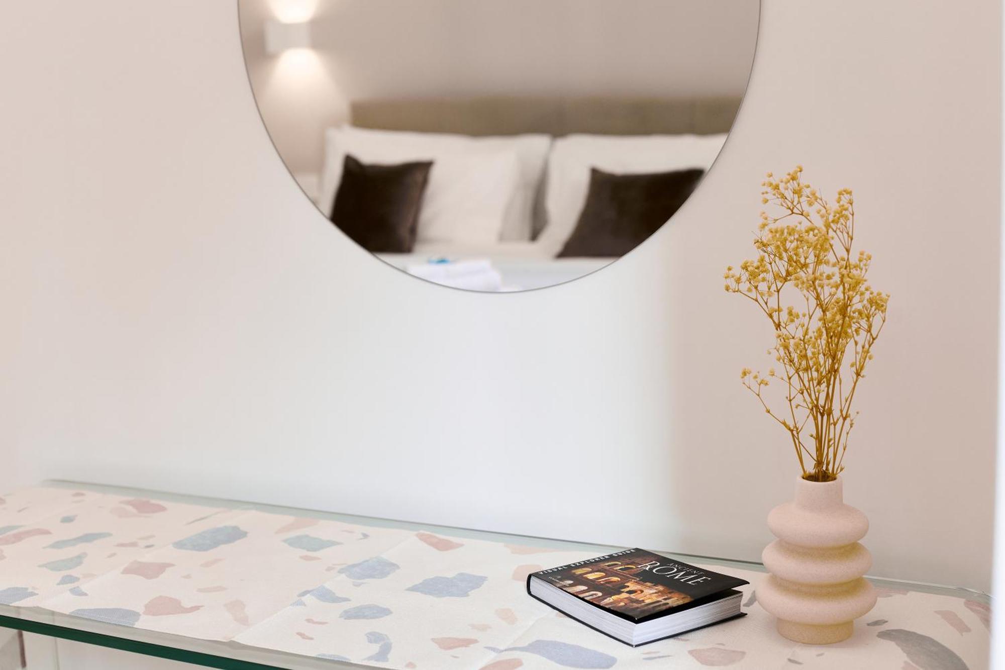 Labi Home Colossevm Rome Bagian luar foto