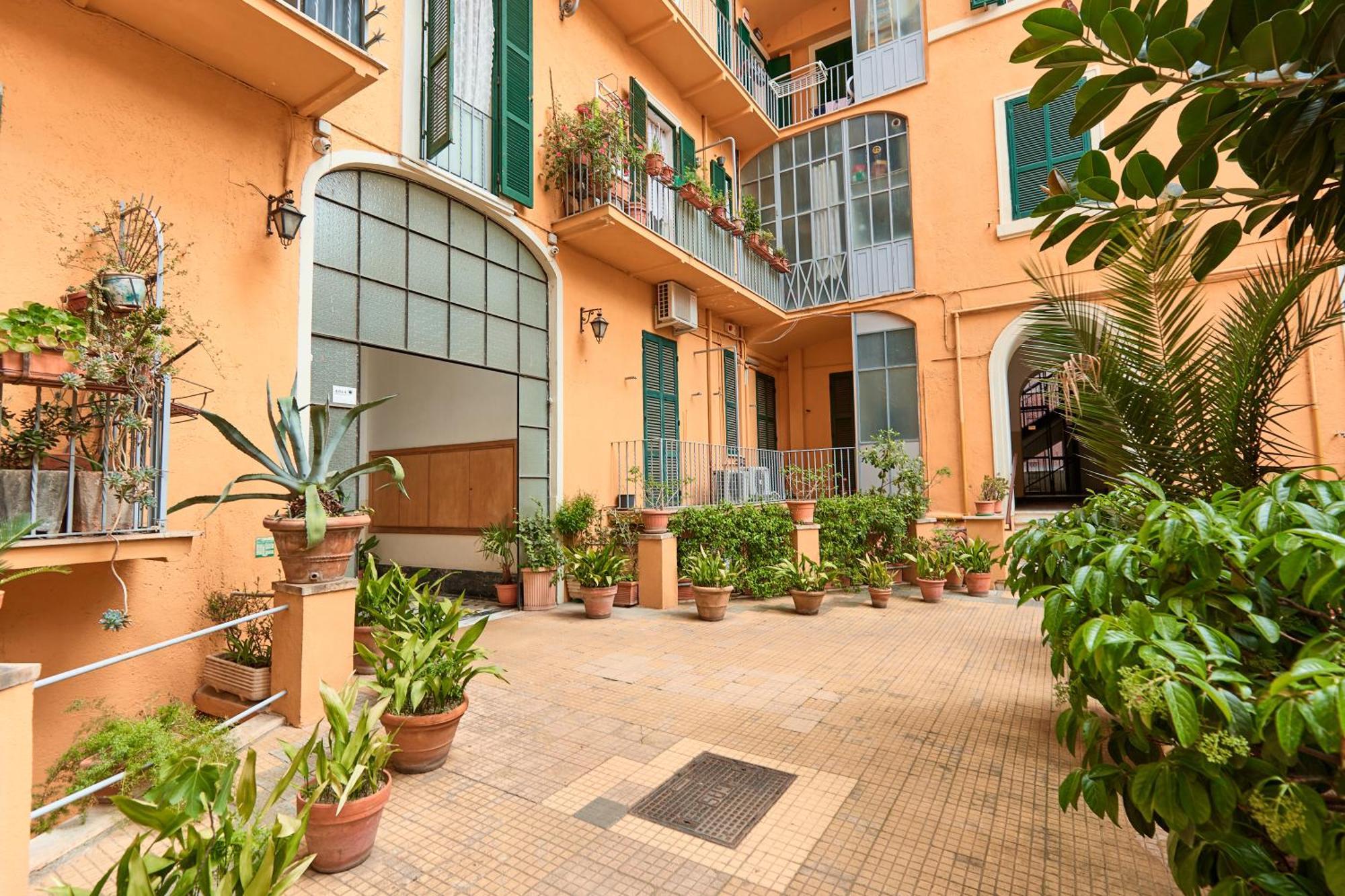 Labi Home Colossevm Rome Bagian luar foto